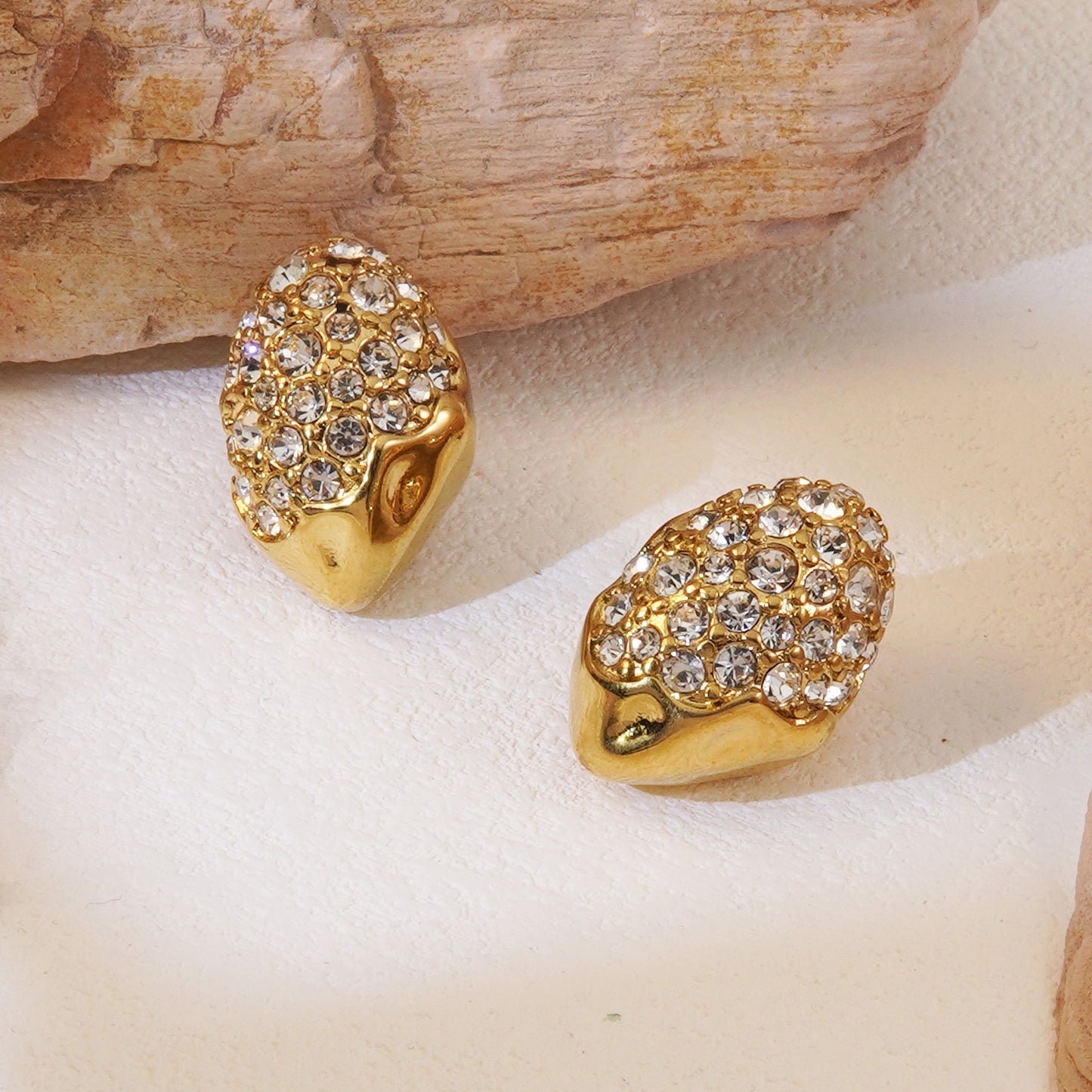 Crush Glow Studs