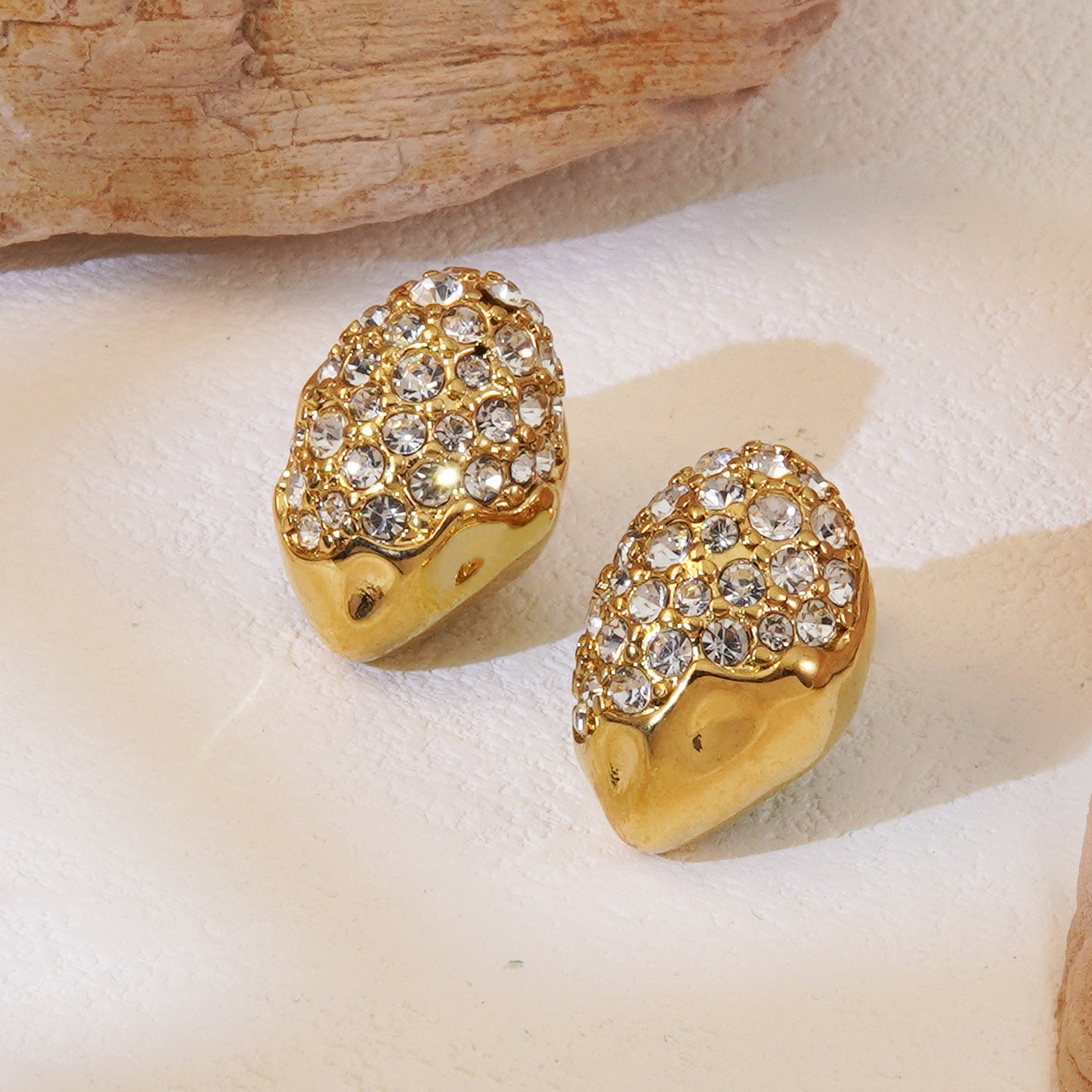 Crush Glow Studs