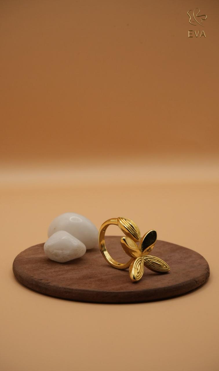 Golden Bloom Adjustable Ring – Waterproof, Anti-Tarnish Statement Jewelry