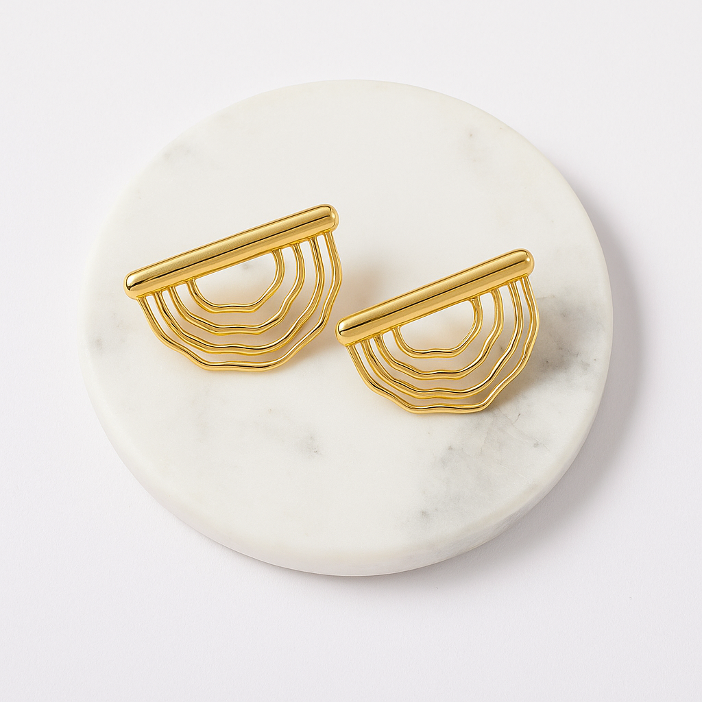 Echo Arc Studs