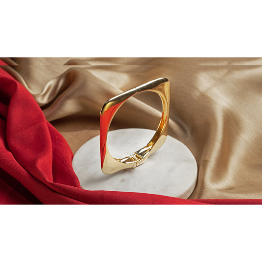 Regal Square Bracelet