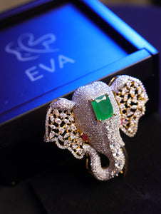 Elephant Crest Groom Brooch with Emerald Stone – Magnetic Sherwani Brooch