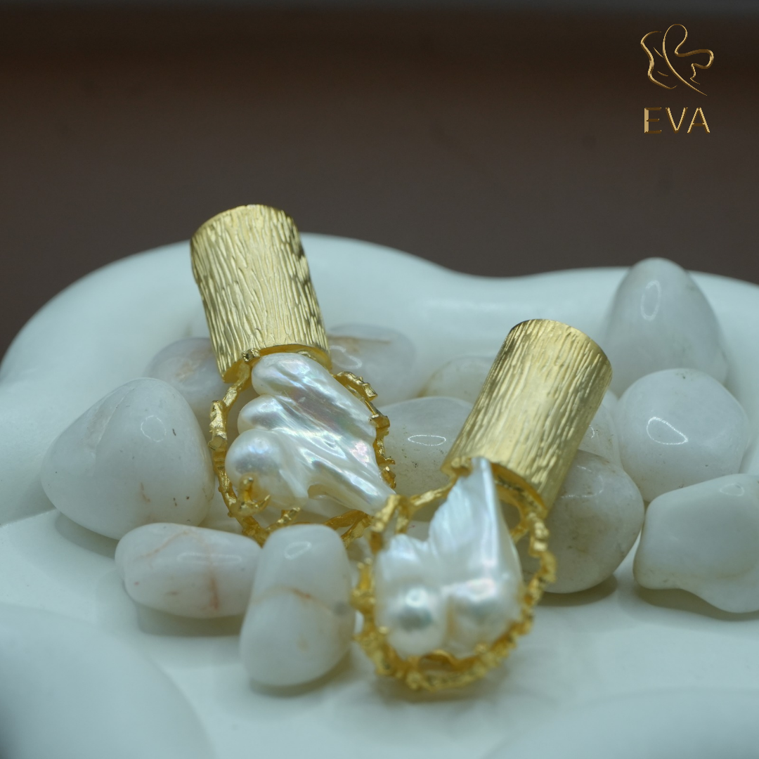 NIRVA PEARL  Earrings