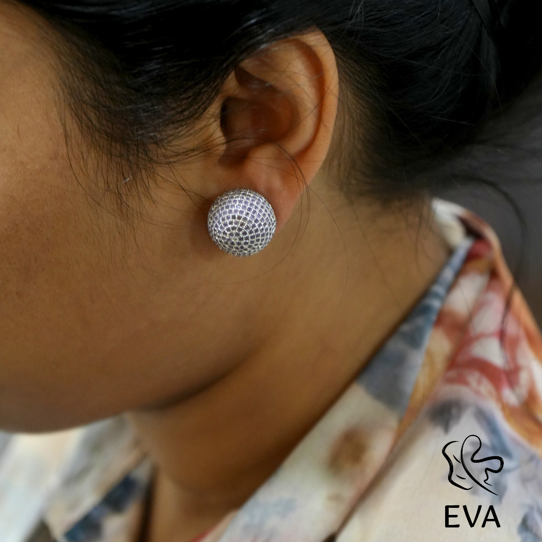 VIRA Studs Earrings