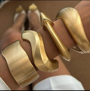 Bold Matte Gold Statement Cuff Bracelets – Modern Sculptural Arm Jewelry for Women