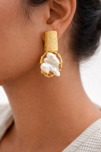 NIRVA PEARL  Earrings