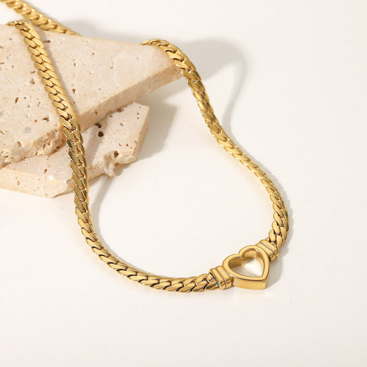 Heartline Collar