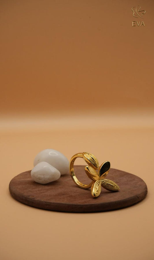 Golden Bloom Adjustable Ring – Waterproof, Anti-Tarnish Statement Jewelry