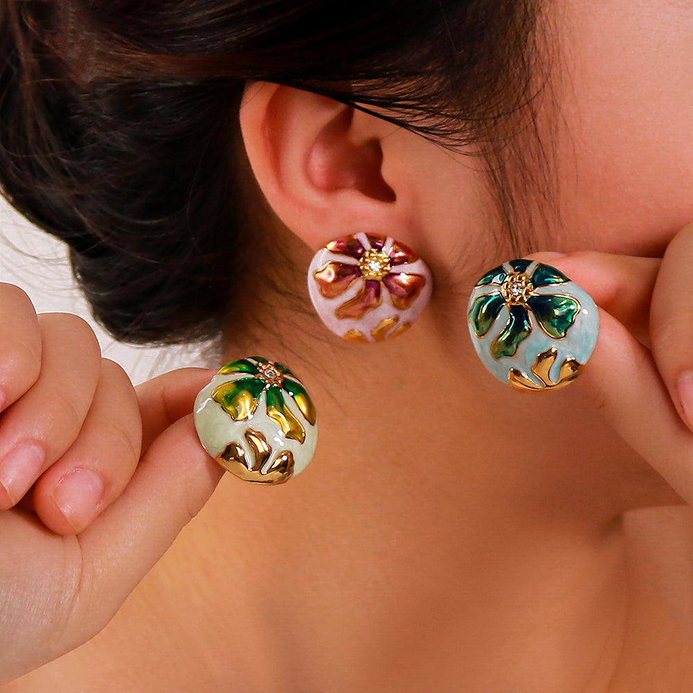 Daisy Drip Studs