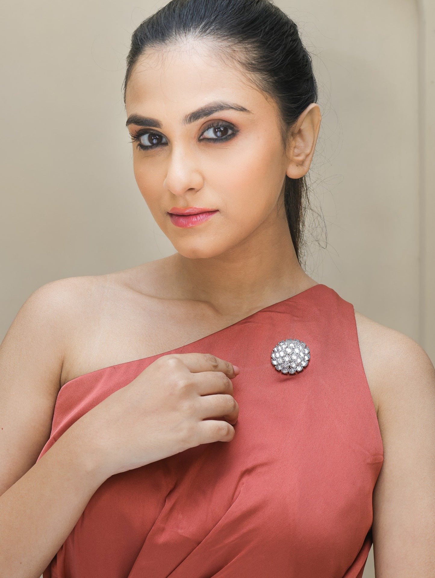 Noor Crystal Magnetic Brooch