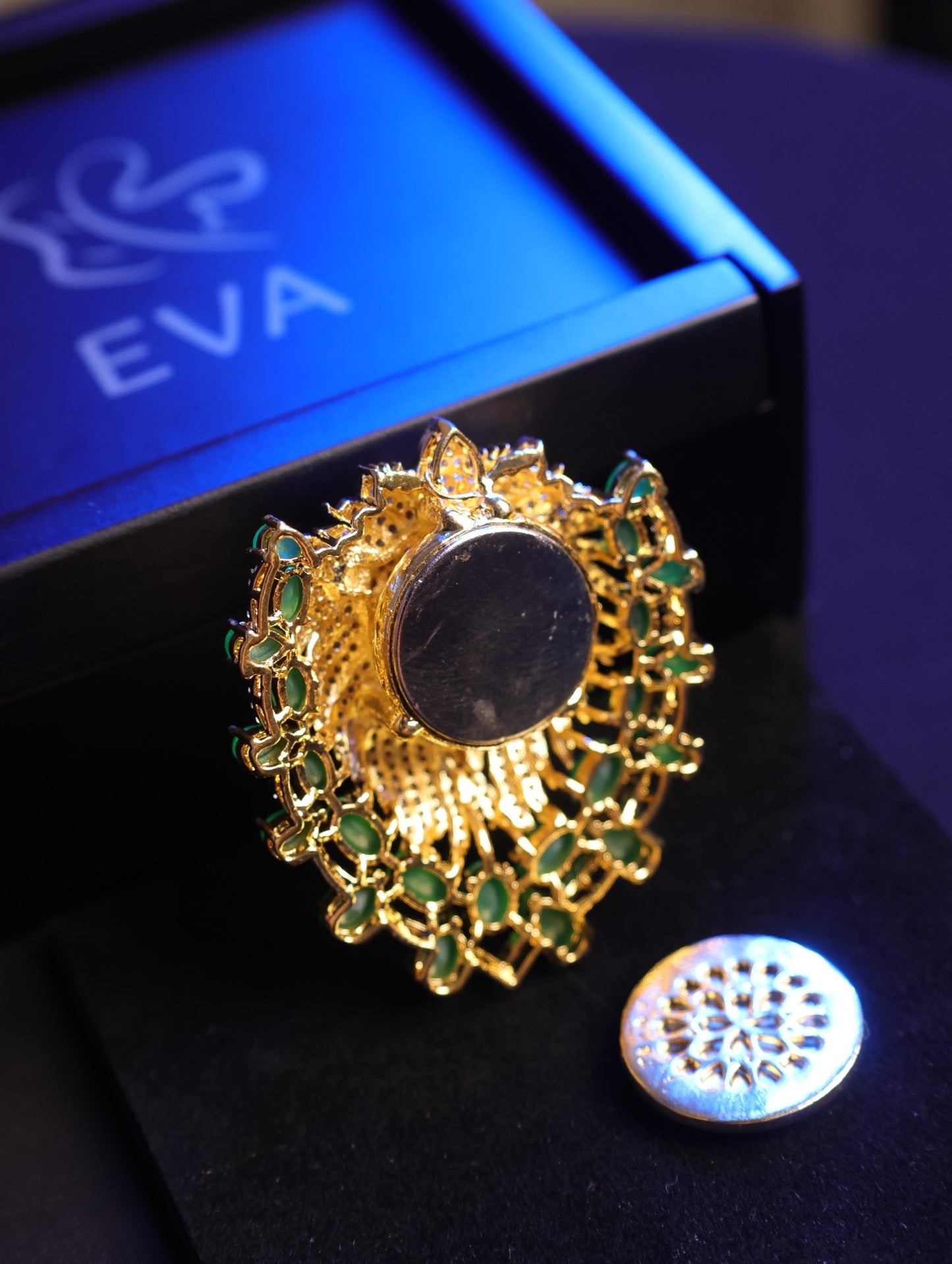 Emerald Accent Lion Magnetic Brooch in Brass with Zircon Stones